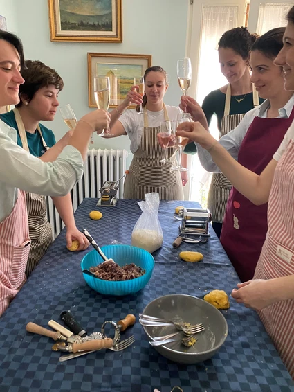 Cooking class nell’entroterra del Lago di Garda a casa di una cuoca esperta, un’esperienza da non perdere! 1