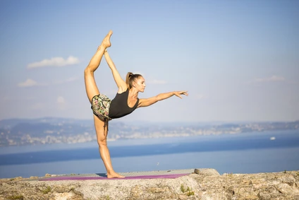 Lezione individuale di Hatha yoga relax a Moniga del Garda 12