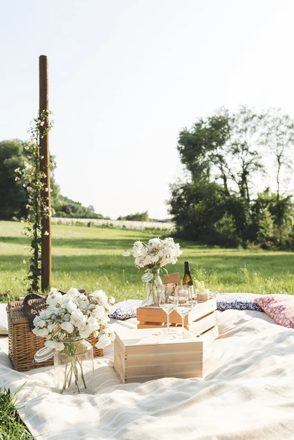 Picnic romantico sul Lago di Garda tra natura e prodotti biologici 1 Picnic romantico sul Lago di Garda tra natura e prodotti biologici 1