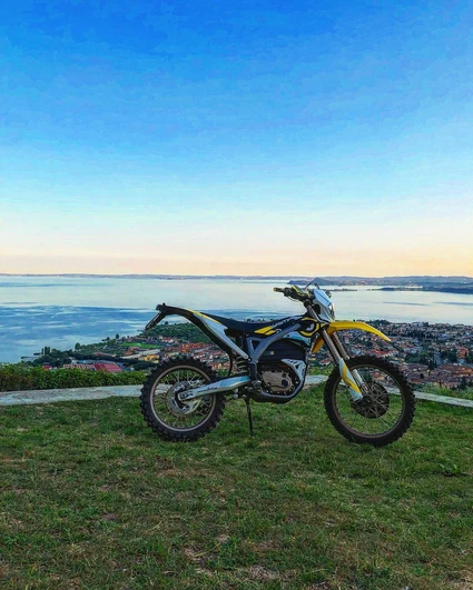 Sur Ron, electric motocross at Lake Garda, experience an adventure  2