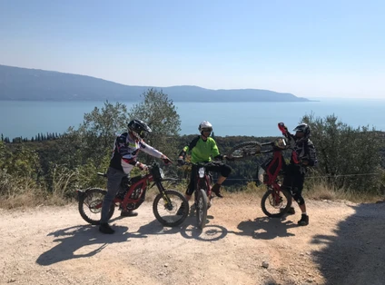 Sur-Ron, Elektro-Motocross am Gardasee, erleben Sie ein Abenteuer 11