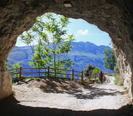 Enduro Bike Tour con pranzo a Punta Larici in Garda Trentino 11