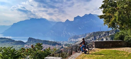 Naranch Trail Bike Tour und Schützengräben des Monte Creino für Liebhaber und Experten 5