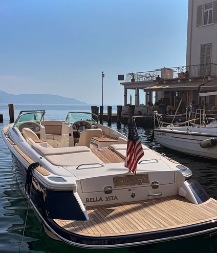 Private tour with driver from Gargnano in Chris Craft: the luxury of freedom 0