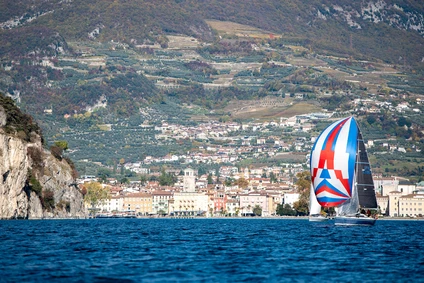 Sailing trip with skipper from Riva del Garda and lunch on board 3