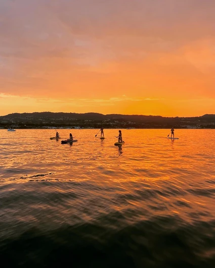 Experience SUP in Desenzano del Garda during sunset 27
