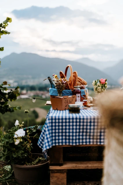 Sunset picnic in Garda Trentino: a private lounge in the mountains 3