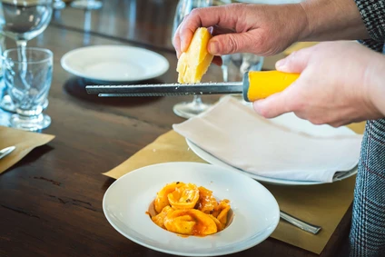 Lezione di cucina con chef tra Brescia e il Lago di Garda 18