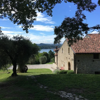 Il picnic naturale nel casale con vista sul Lago di Garda 12