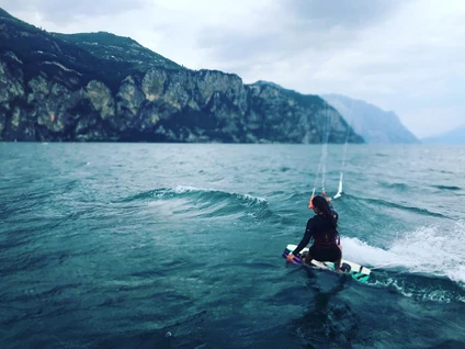 Kitesurfing courses on Lake Garda for all levels 12