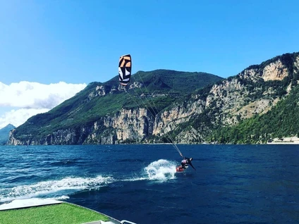 Kitesurfing courses on Lake Garda for all levels 14