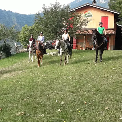 Horse riding at Lake Garda with food tasting 2