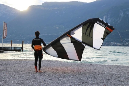 Kitesurfing courses on Lake Garda for all levels 2