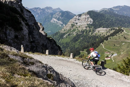 Bike tour in the footsteps of the Great War: Lake Garda and Lake Idro 1