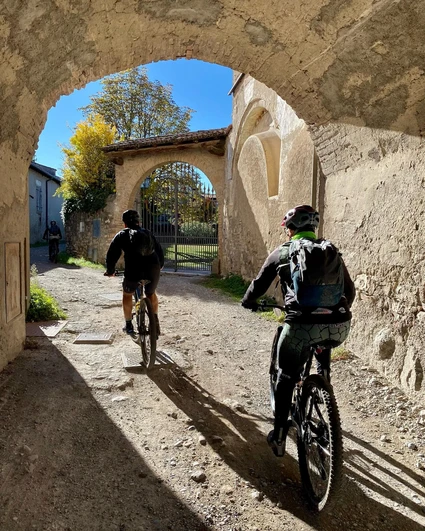 E-Bike Tour al Lago di Garda con degustazione di vini in cantina 0