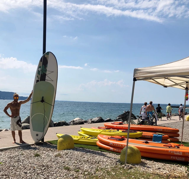 Esplora il Lago di Garda in canoa: avventura guidata da Toscolano Maderno